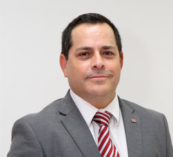 Dr. Carlos R. Glavam Pinto da Luz